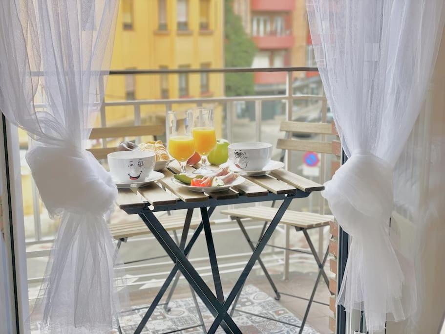 レオンPiso En San Mames A 10 Minutos De La Catedralアパートメント エクステリア 写真