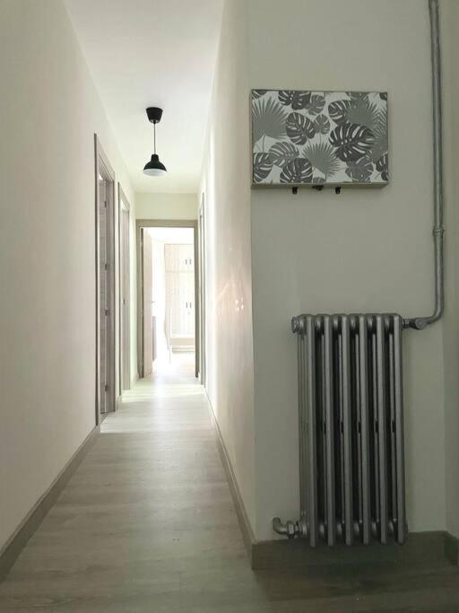 レオンPiso En San Mames A 10 Minutos De La Catedralアパートメント エクステリア 写真